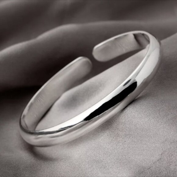 STERLING SILVER BANGLE BRACELET - Picture 2 of 7